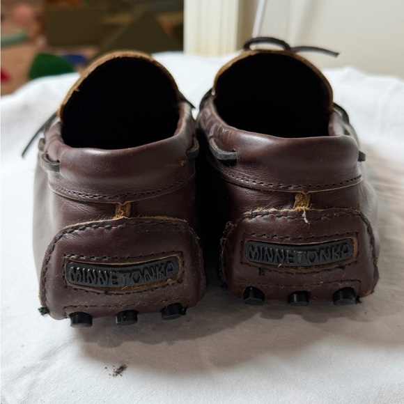 Minnetonka Size 10 Genuine Leather Rich Brown Slip On Driver Loafer Shoes main image 5